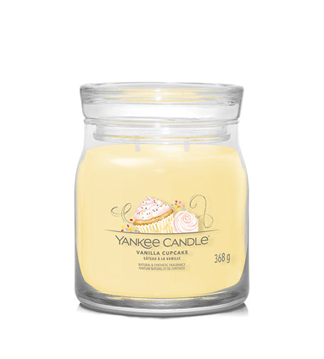 Yankee Candle Vanilla Custake signature candle 368 g